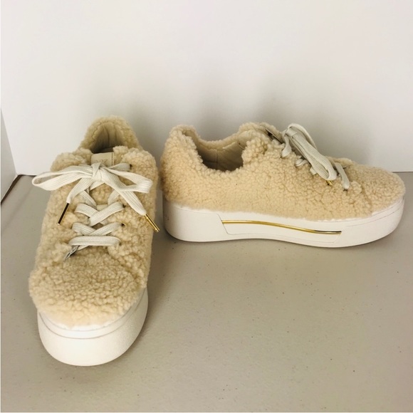 Michael Kors Women’s Ashlyn Sherpa Platform Sneakers Sz 7.5 - Picture 2 of 6